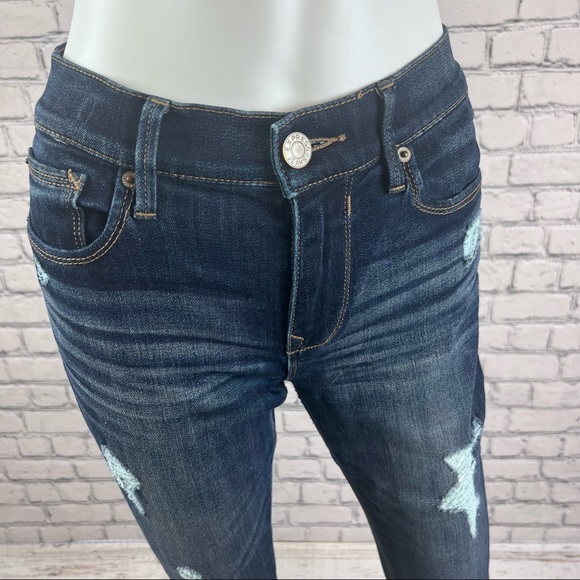 Express Distressed Mid-Rise Jeans - Picture 3 of 8